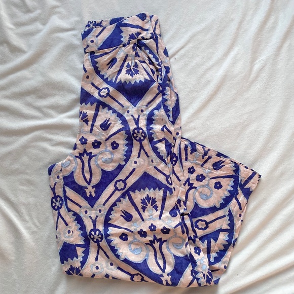 pink and floral European travel vacation wide leg pants - Picture 1 of 9